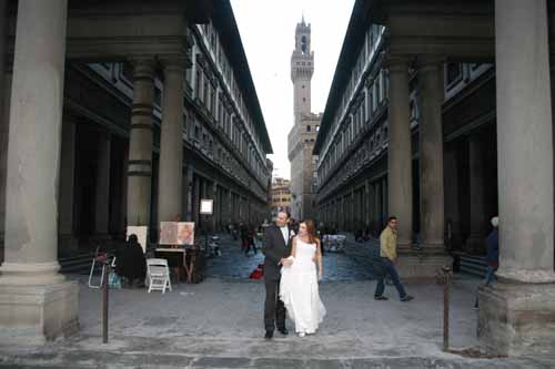 Wedding Photo of a couple moving their first stpes together after getting married in Florence