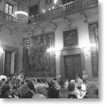 florence wedding photographers: Photo of a wedding dinner in a villa